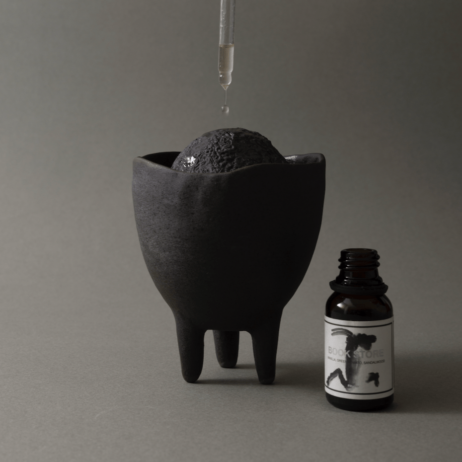 Ceramic Rock Diffuser by Sang Geun Jeon RBOW