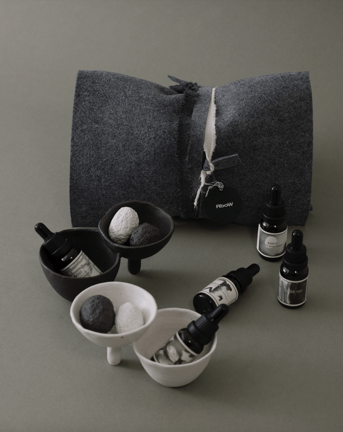 Black Ceramic Rock Diffuser RBOW