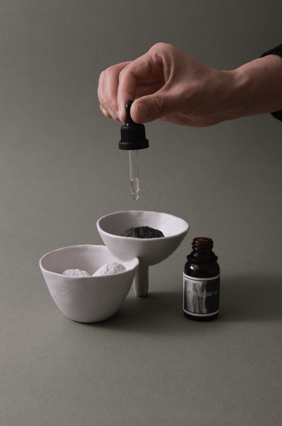 White Ceramic Rock Diffuser RBOW